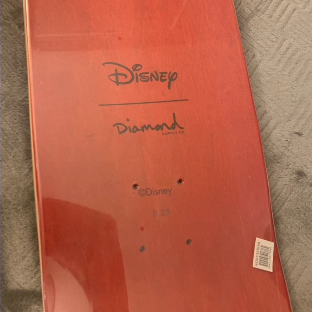 DIAMOND X CO DISNEY MICKEY MOUSE LMTED SKATEBOARD - Picture 6 of 6